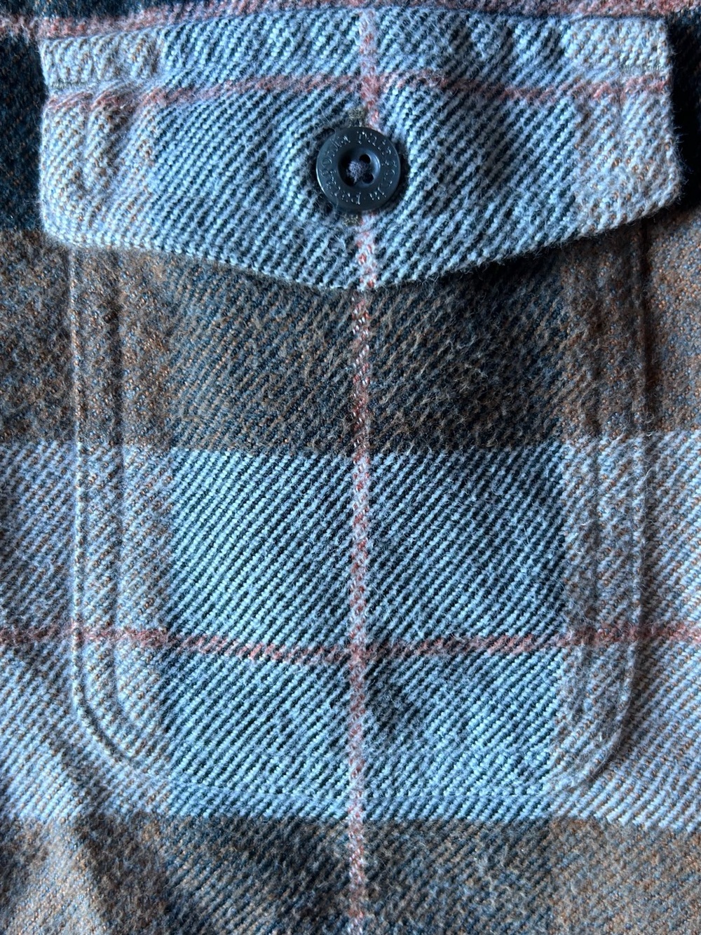 Women’s Plaid Button-Up Flannel Shirt Jacket - Brown/Cream - Picture 12 of 13